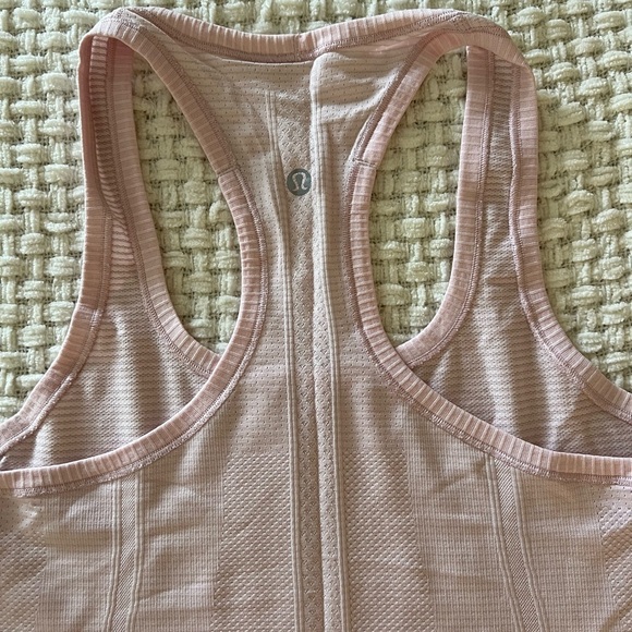 Lululemon Baby Pink Swiftly Racerback Tank Top, size 8 - Picture 3 of 4